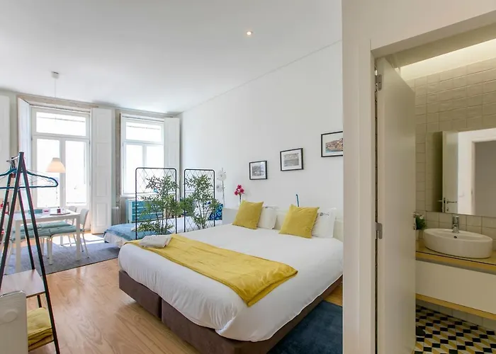 蒙希克阳台公寓 *