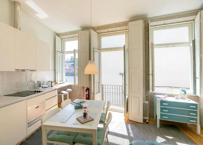 蒙希克阳台公寓