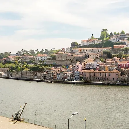 Monchique's Balcony Oporto
