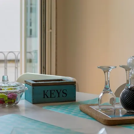 蒙希克阳台公寓 *