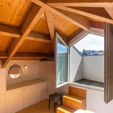 蒙希克阳台公寓 公寓 *