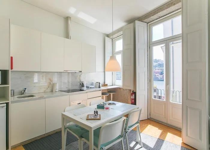 Monchique's Balcony Oporto