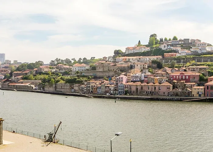 Monchique's Balcony Porto