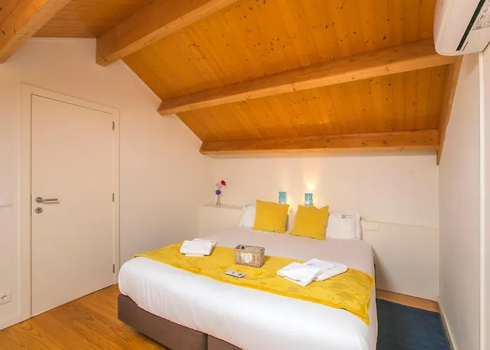 Monchique's Balcony Apartman Porto