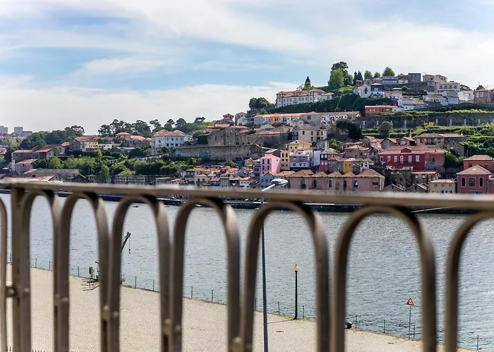 Monchique's Balcony Oporto