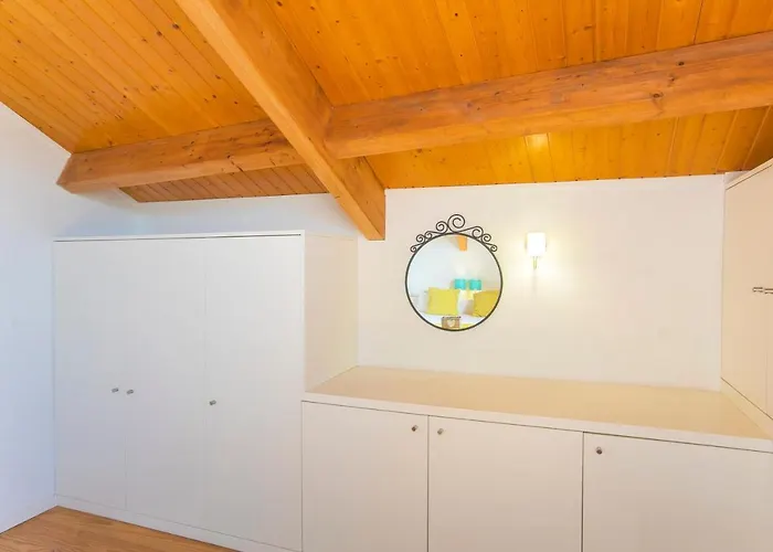 Monchique's Balcony Apartman Porto